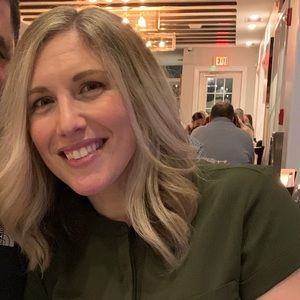 Meet your Posher, Jennifer